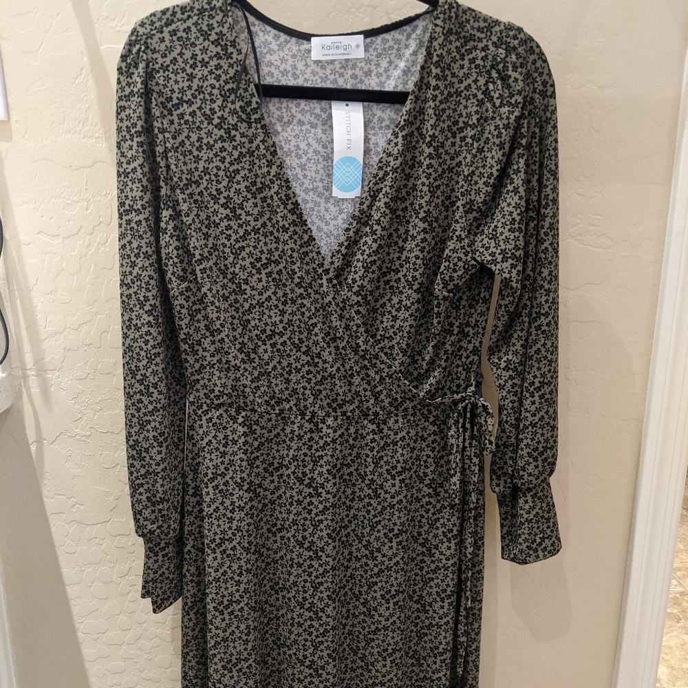 NWT never worn, Wrap dress olive green and black from stitch fix